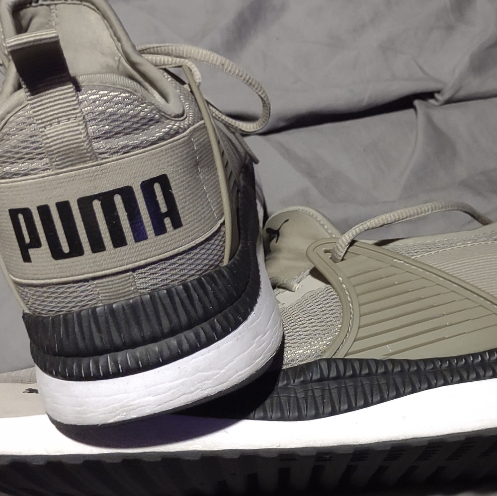Men's Puma size 14.5  color: olive, tan, white and black: slightly used